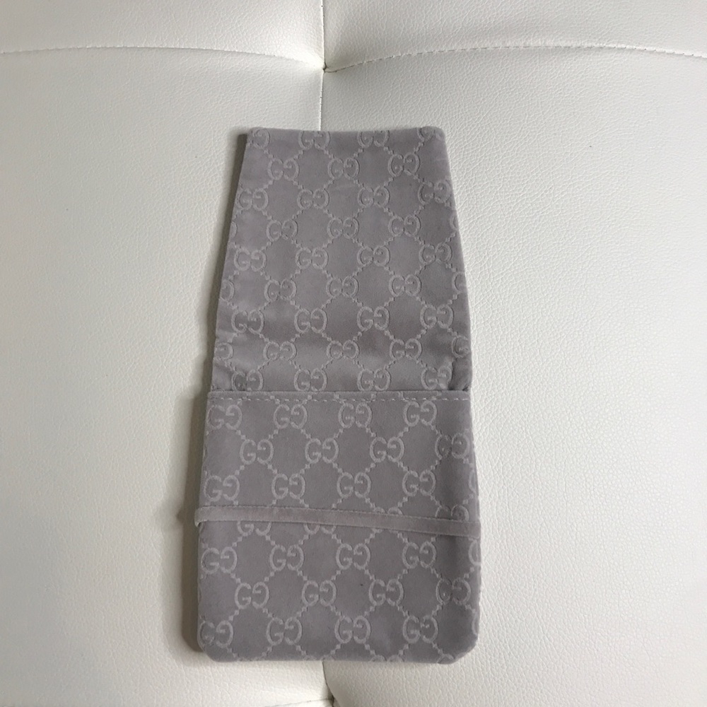 Gucci pouch